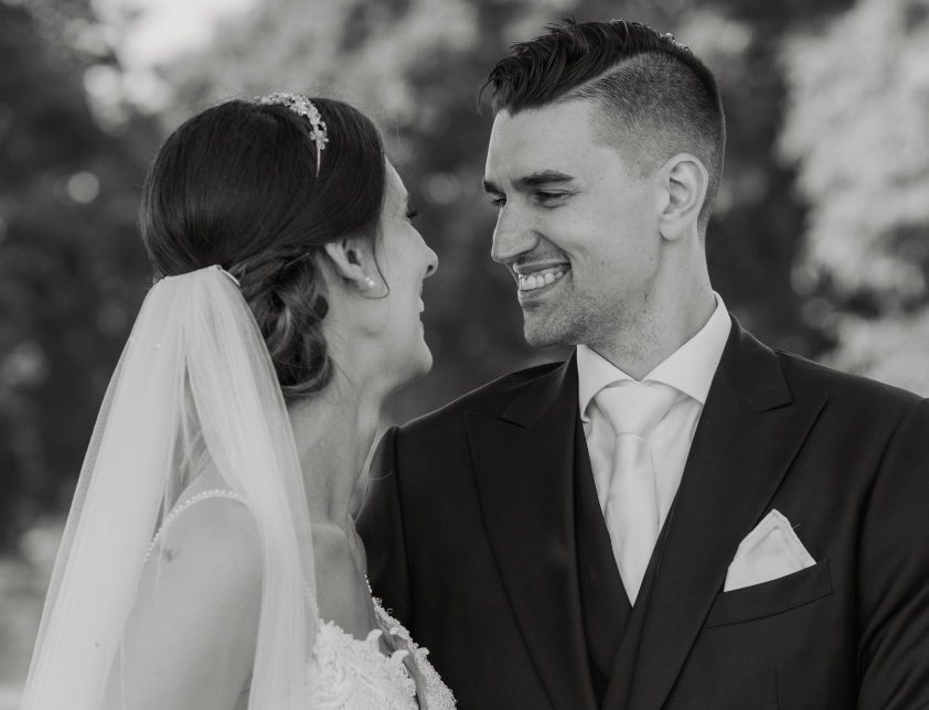 wedding couple photo black and white